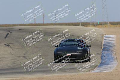 media/Oct-29-2022-CalClub SCCA (Sat) [[e05833b2e9]]/Race Group 3/Qualifying (Outside Grapevine)/